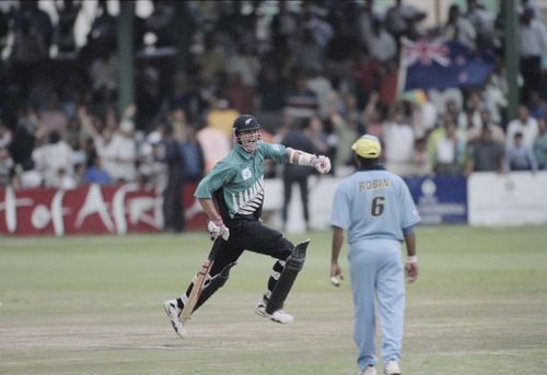 Chris Cairns celebrates after beating India in the 2000 Champions Trophy final in Nairobi.