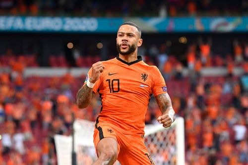 Memphis Depay celebrates after scoring Netherland's first goal against Austria