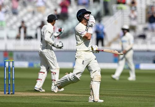 Rory Burns celebrating his hundred on Day-4 of the England-New Zealand Test.