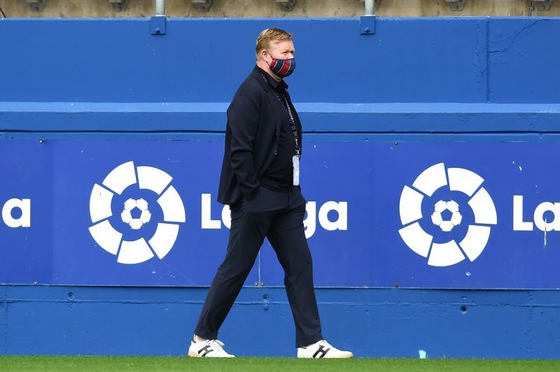 Barcelona manager Ronald Koeman looks on during a 2020-21 La Liga match