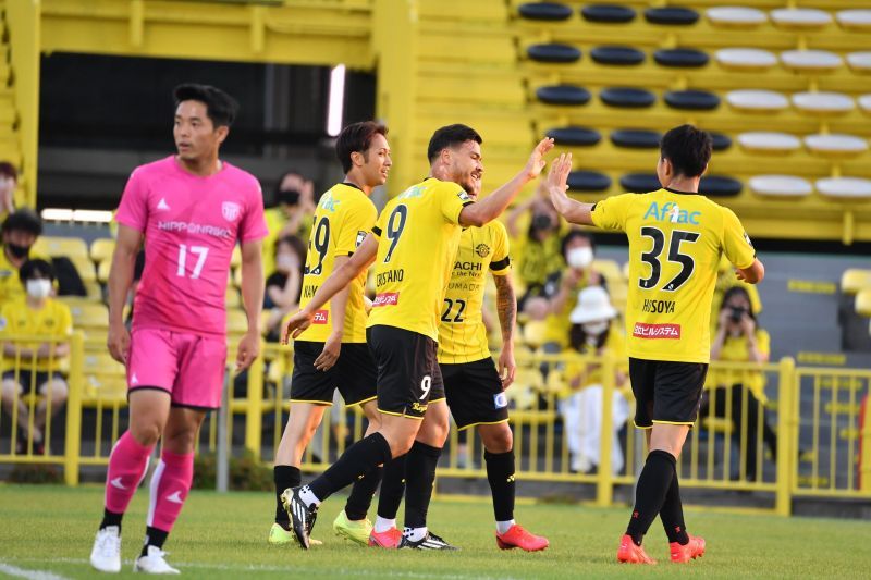 Kashiwa Reysol host Urawa Reds in their J1 League fixture on Wednesday