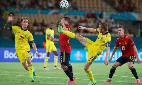 Spain were toothless in their 0-0 draw with Sweden