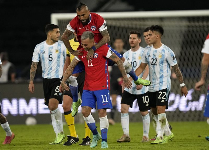 Chile come from behind to hold Argentina again