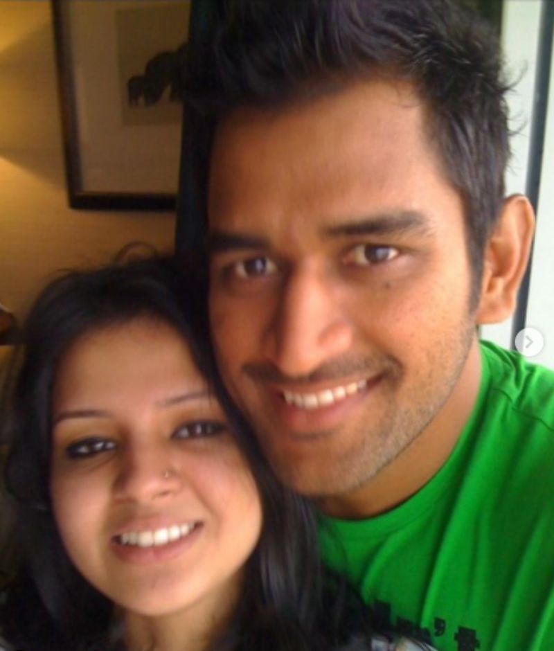 Blossoming Love: MS Dhoni and Sakshi. Pic: Sakshi Dhoni/ Instagram