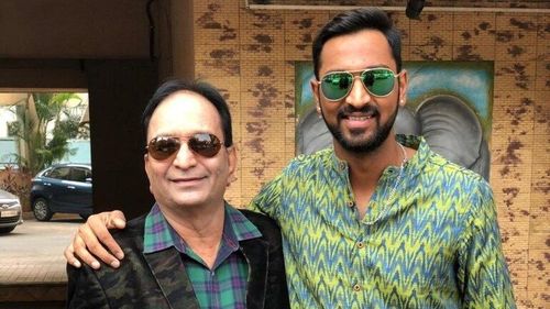 Krunal Pandya with his father