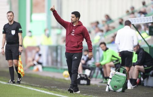 Hibernian v Arsenal - Pre-Season Friendly