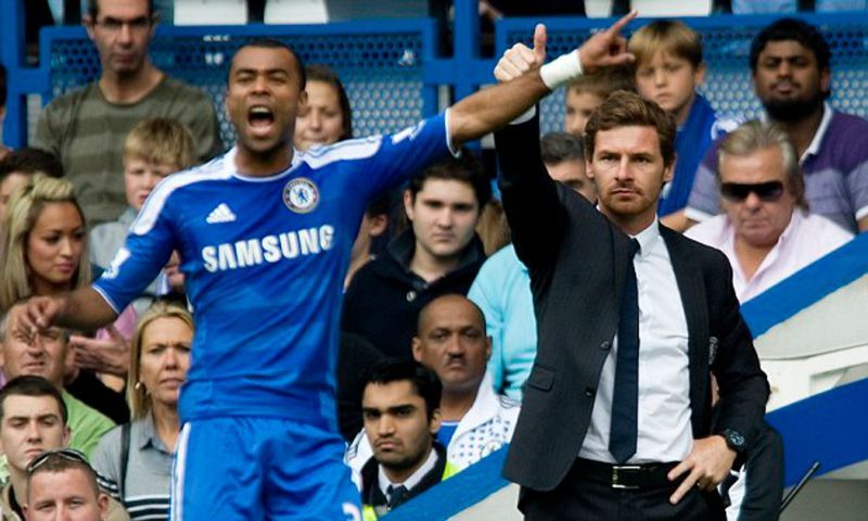 Andre Villas-Boas (right) was unable to assert any kind of authority on the senior players.