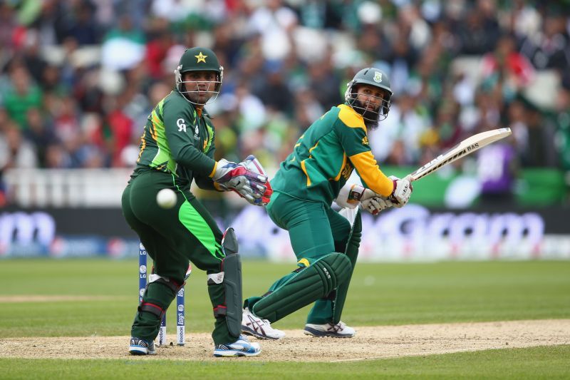 Kamran Akmal kept the wickets for Pakistan in Champions Trophy 2013