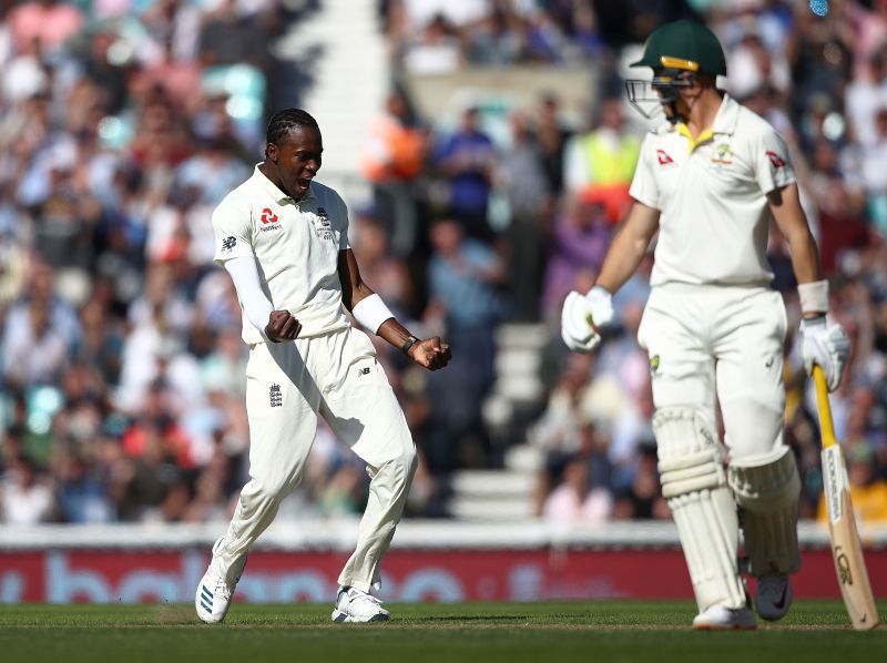 Jofra Archer (L) celebrates taking the wicket of Marnus Labuschagne during the 2019 Ashes.