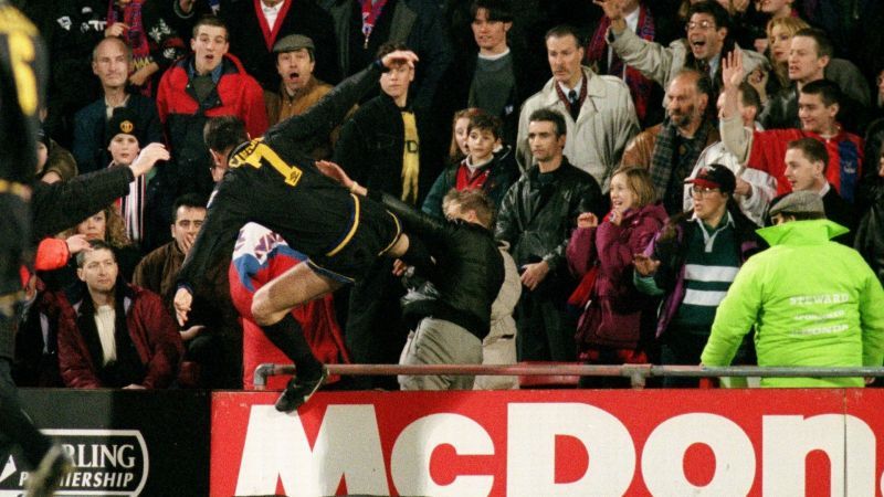 Eric Cantona&#039;s kung fu kick