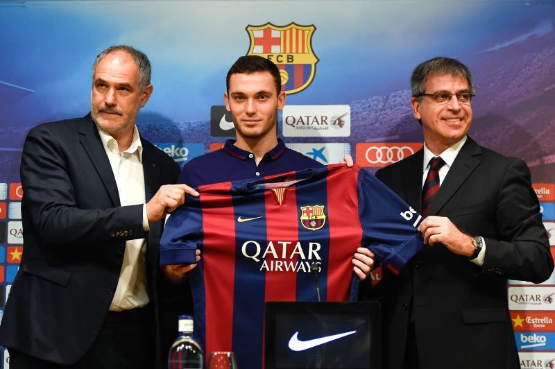 FC Barcelona Unveil New Signing Thomas Vermaelen