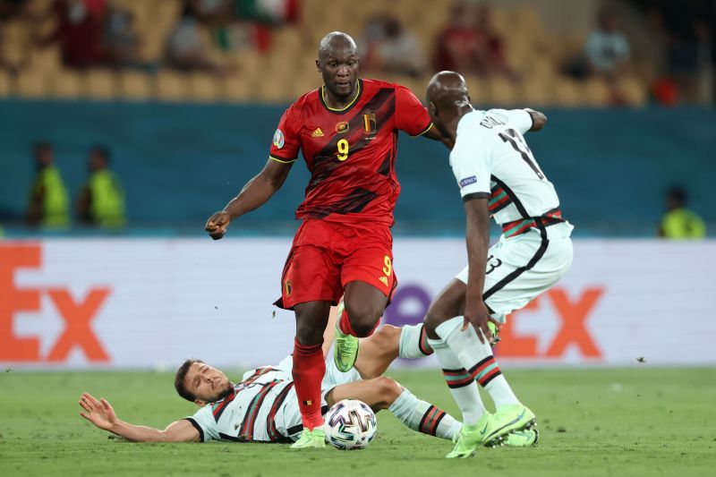 Ruben Dias (left)