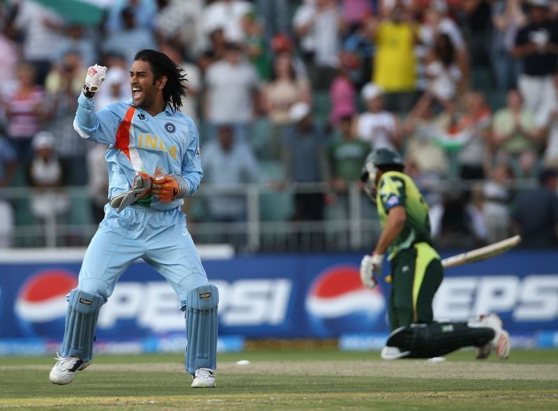 MS Dhoni celebrates India&#039;s T20 World Cup win in 2007.