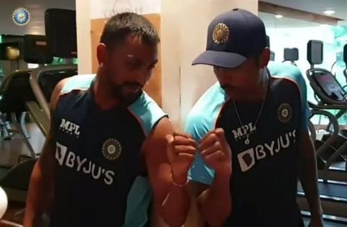 Krunal Pandya (L) & Hardik Pandya face off in a gym challenge. Pic Credits: BCCI