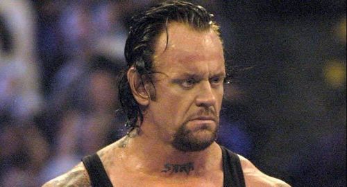 The Undertaker previously had a tattoo saying "Sara" on his neck