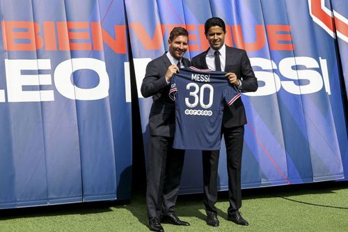 Lionel Messi - Presentation at Paris Saint-Germain