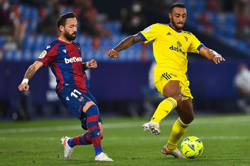 Levante UD v Cadiz CF - La Liga Santander