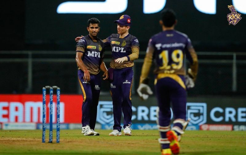 KKR skipper Eoin Morgan with Shivam Mavi. (Credits: Getty)