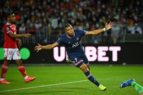 Kylian Mbappe opened his account for the 2021/22 season as PSG survive a late scare