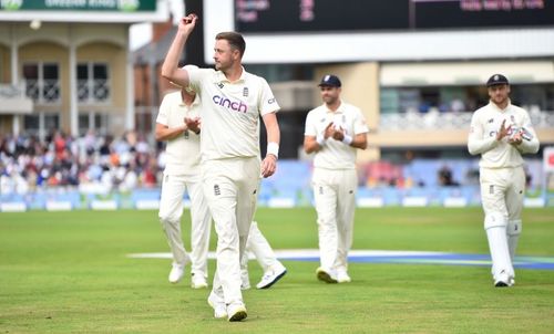 Ollie Robinson finished the innings with five wickets to his name