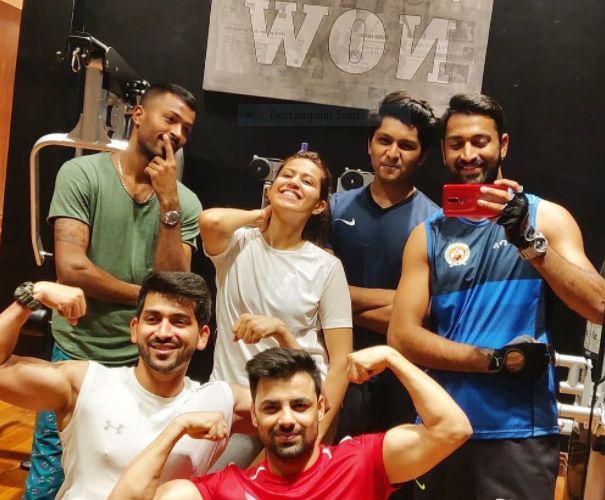 Hardik pandya with his sister-in-law Pankhuri Pandya along with his friends