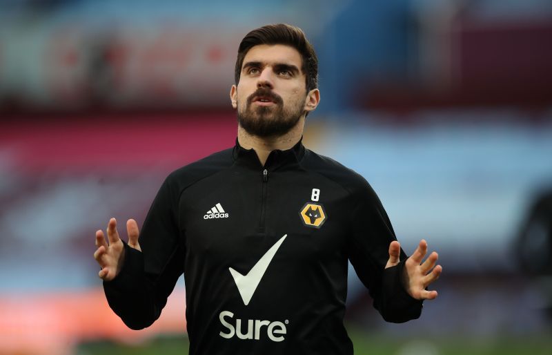 Manchester United want Ruben Neves in a cut-price deal