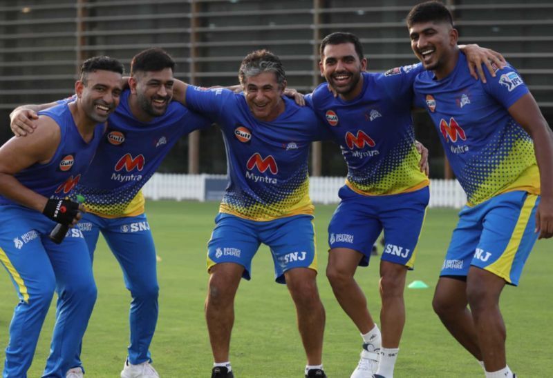 CSK players involved in a fun bonding session. Pic: chennaisuperkings.com