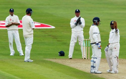 Sachin Tendulkar celebrates his century