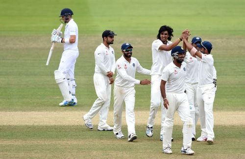 Ishant Sharma celebrates with his teammates after picking up a wicket during the 2014 Lord's Test between India and England