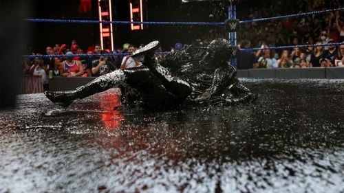 Seth Rollins was humiliated by Edge on the SmackDown before SummerSlam