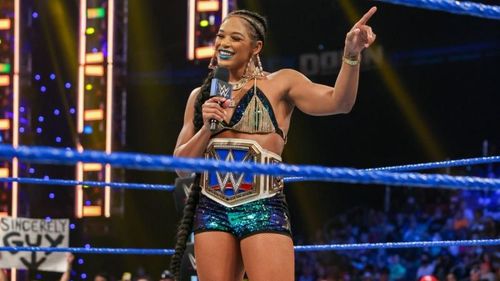 Bianca Belair will defend her championship against Sasha Banks at Summerslam