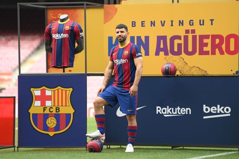 Sergio Aguero at his Barcelona unveiling