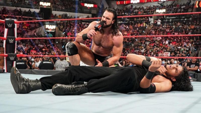 WWE Raw के एपिसोड में SummerSlam पीपीवी का बिल्डअप देखने को मिला