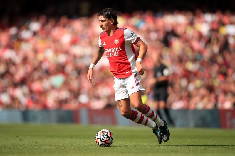 Hector Bellerin in action against Chelsea