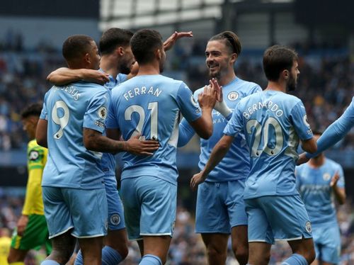 Manchester City routed Norwich City 5-0 at the Etihad Stadium