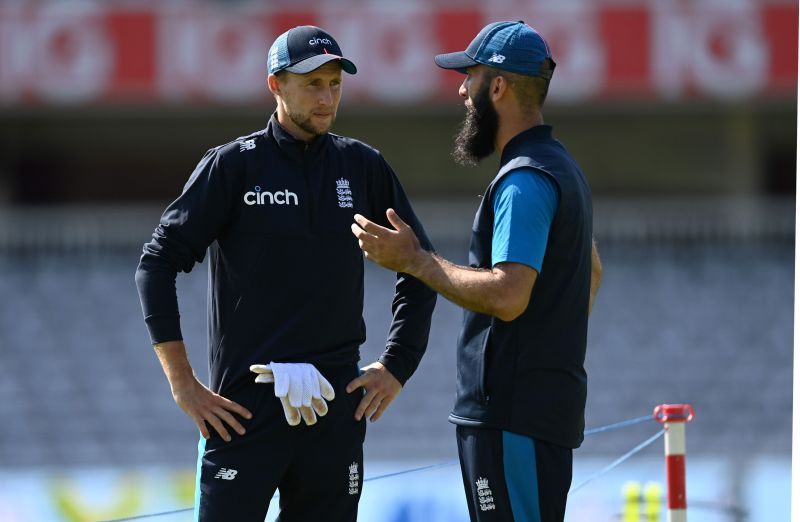 England Test captain Joe Root (L) with all-rounder Moeen Ali