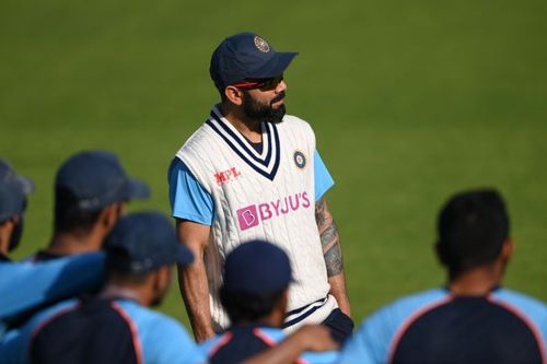 Virat Kohli with his teammates. (Credits: Getty)