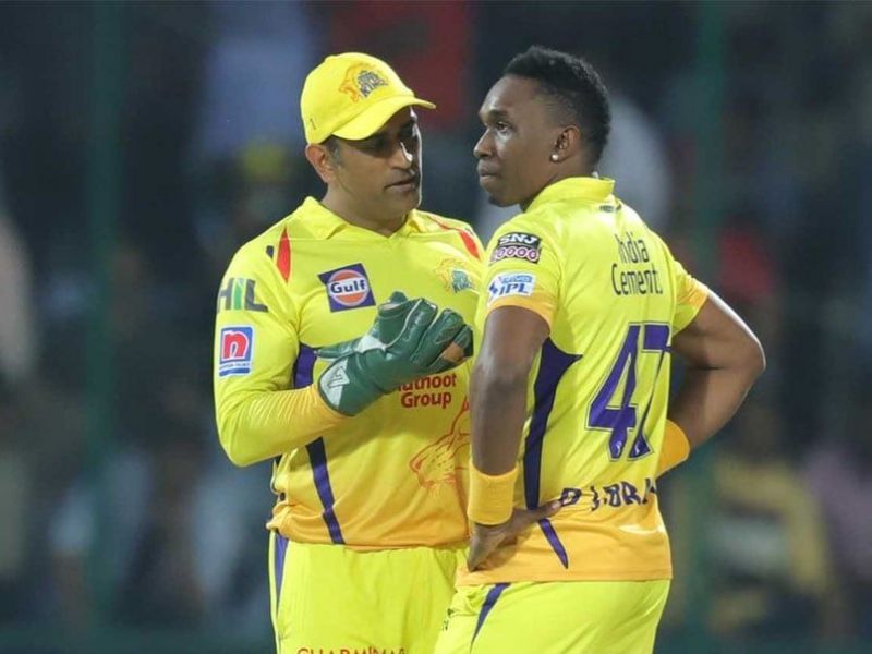 Dwayne Bravo (R) with MS Dhoni (L) 