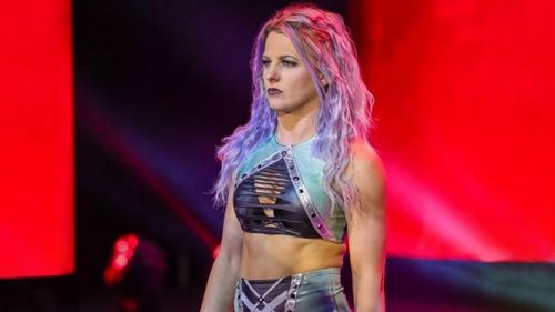 Candice LeRae's WWE contract will not end wi Johnny Gargano's deal comes to an end