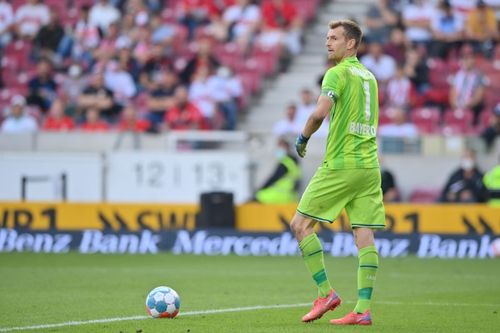 Bayer 04 Leverkusen take on Mainz in a Bundesliga game on Saturday