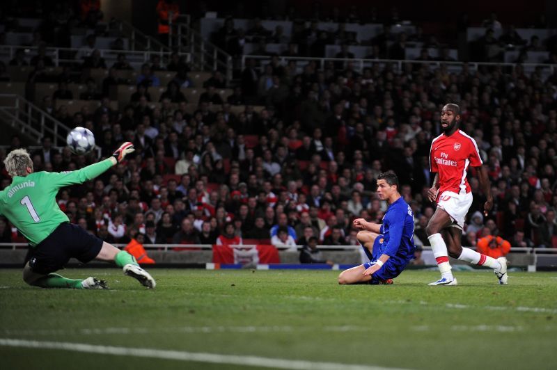 Arsenal v Manchester United - UEFA Champions League Semi Final