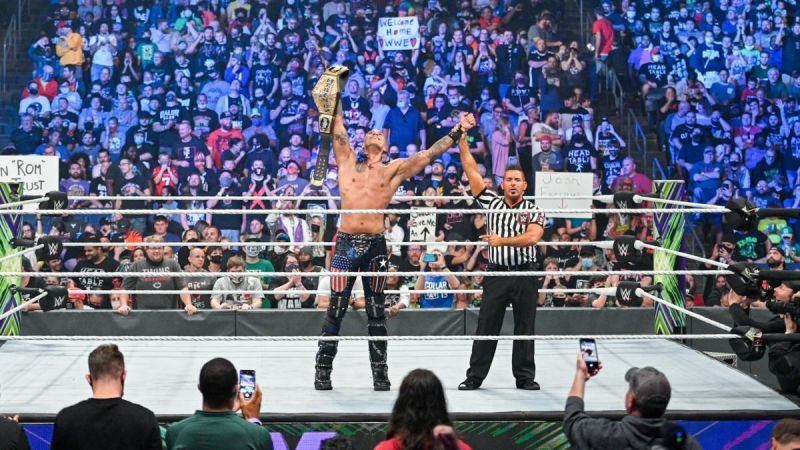 An ecstatic Damian Priest looks to the heavens after retaining his U.S.title at Extreme Rules