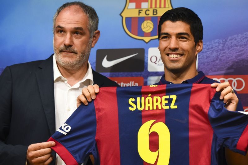 Andoni Zubizarreta unveiling Luis Suarez