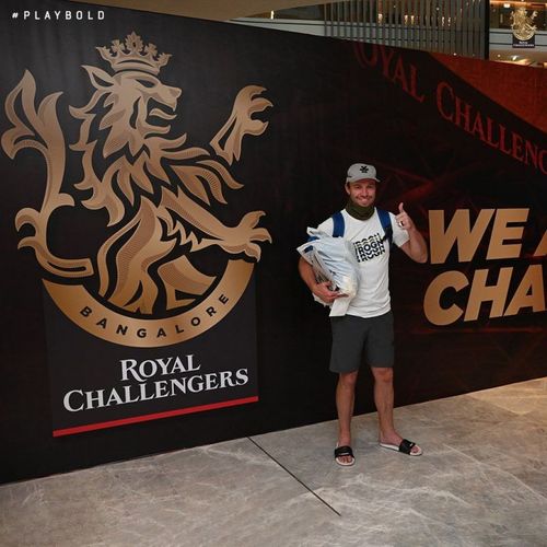 AB de Villiers has joined landed in the UAE and is currently isolation (Credit: RCB Twitter)