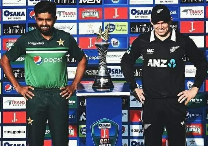 Pakistan skipper Babar Azam and New Zealand&rsquo;s Tom Latham.