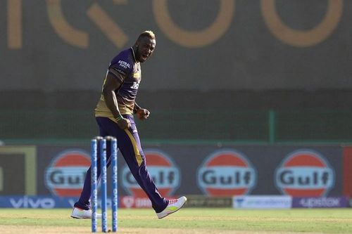 Andre Russell left the field in the 17th over after suffering an injury.