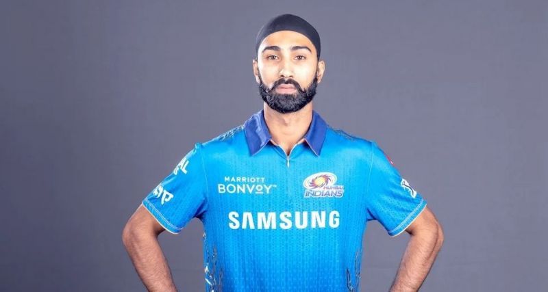 Medium pacer Simarjeet Singh. Pic: Mumbai Indians