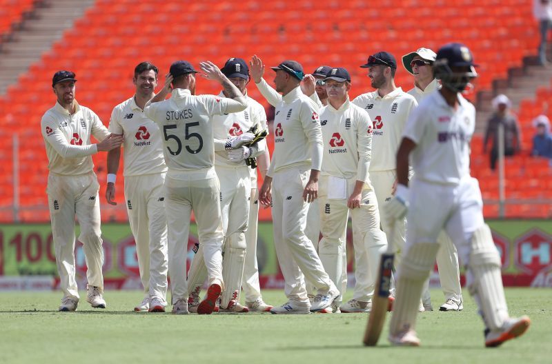 India v England - 4th Test: Day Two