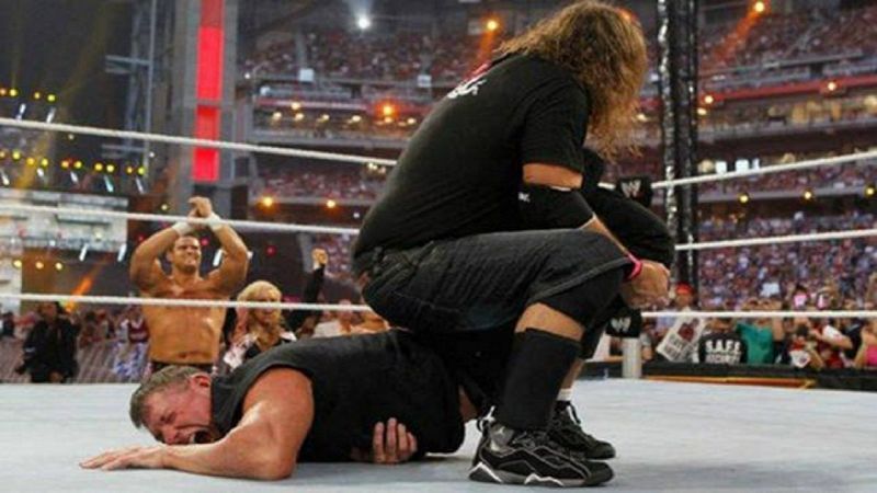 WWE में विंस मैकमैहन ने फैंस को अच्छे मैच देने के लिए खुद को भी चोटिल किया है
