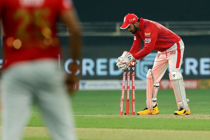 KL Rahul clipping the bails in a IPL match